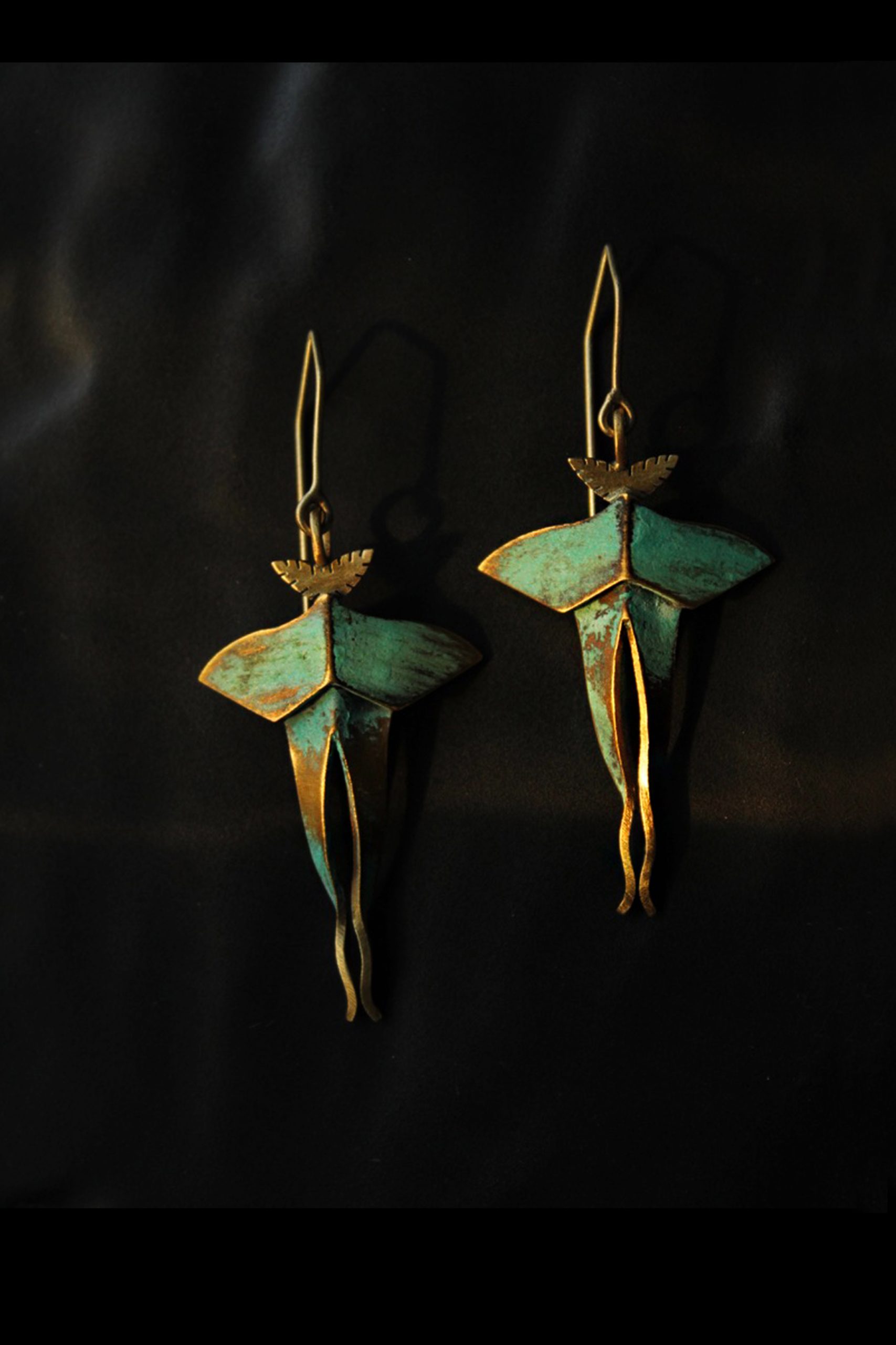 lunamoth dangle | earrings_textured