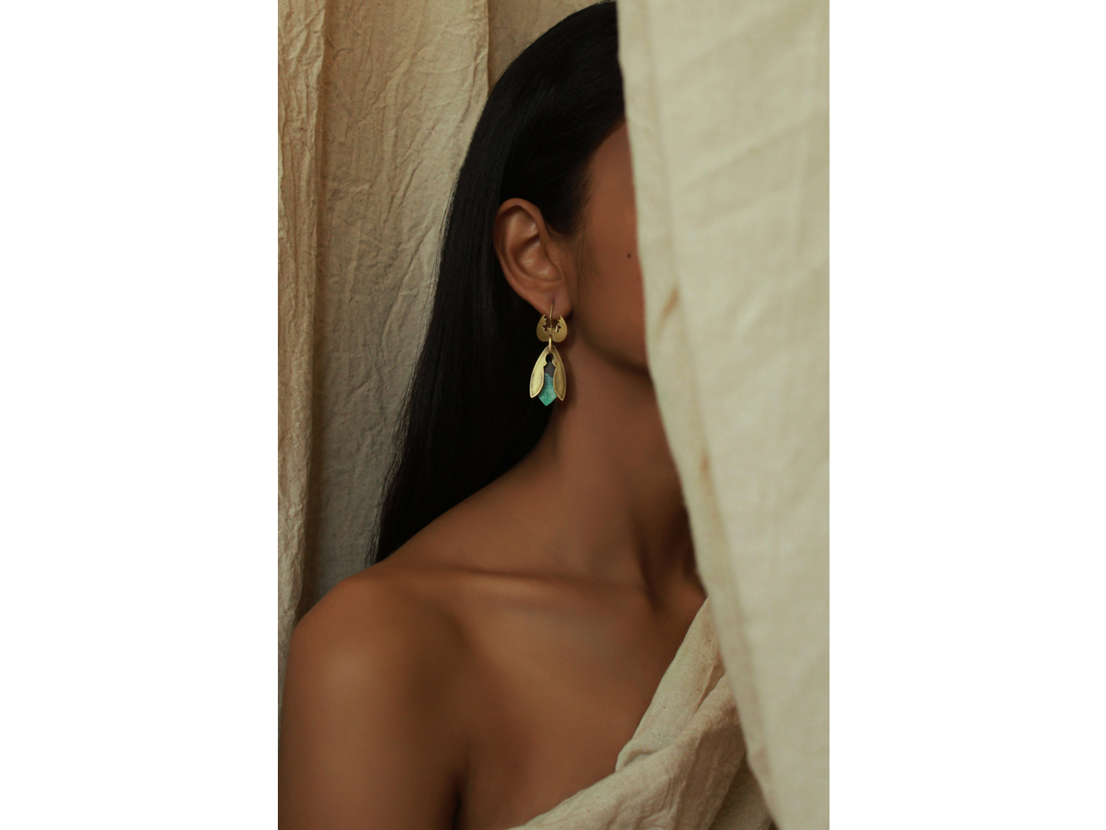 flyinsect dangle | earrings_teal - Image 2