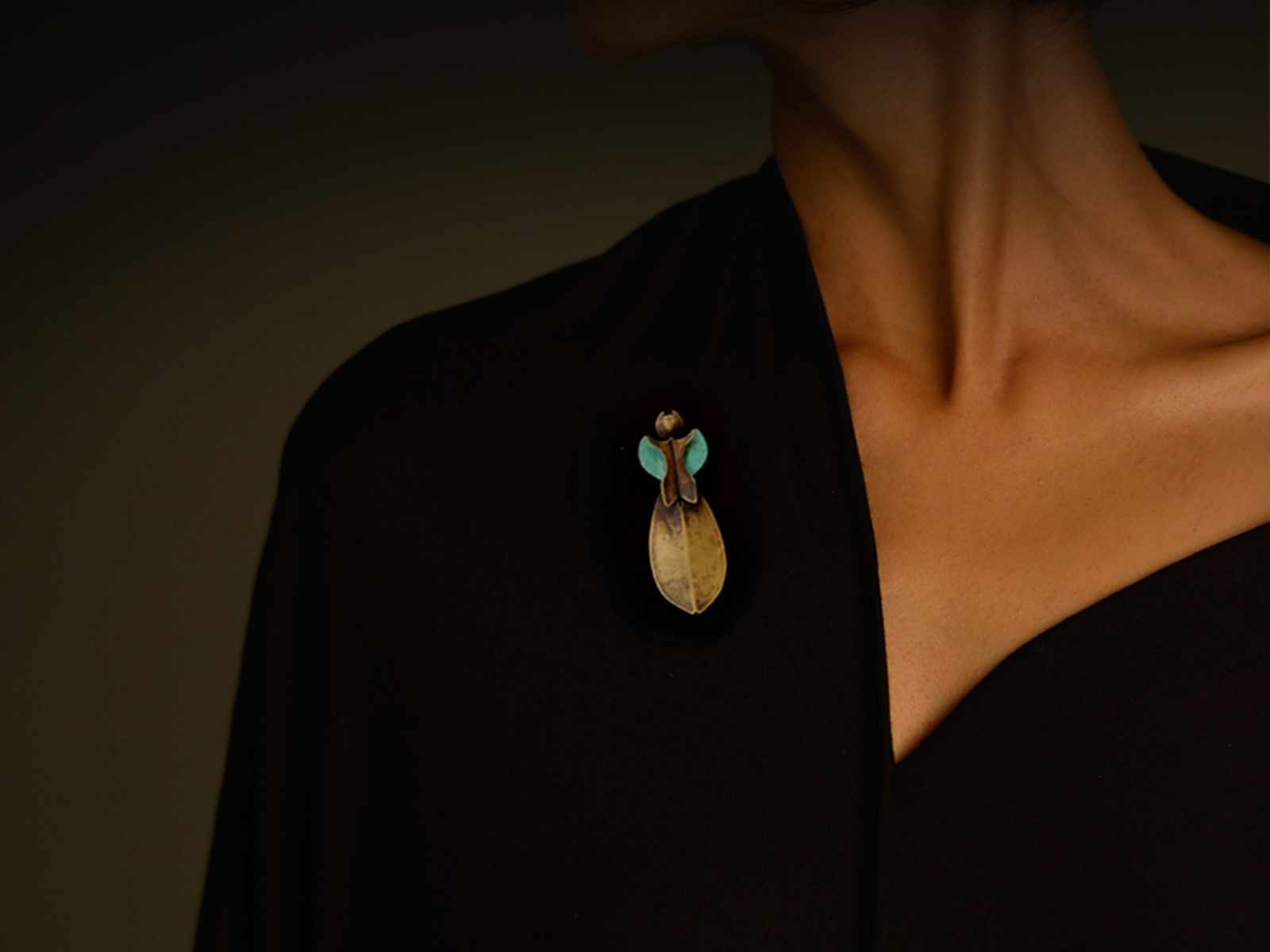 giant groundbeetle | clasp_teal - Image 2