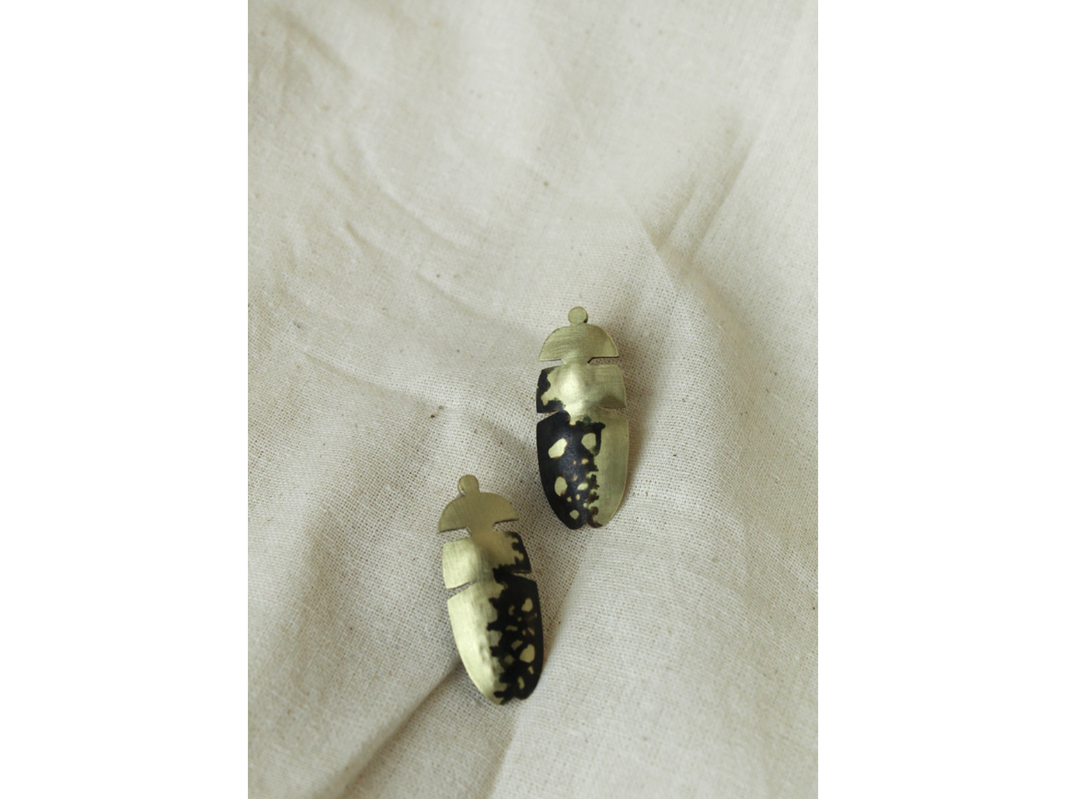 E-tumi beetle-5 | studs black textured - Image 2